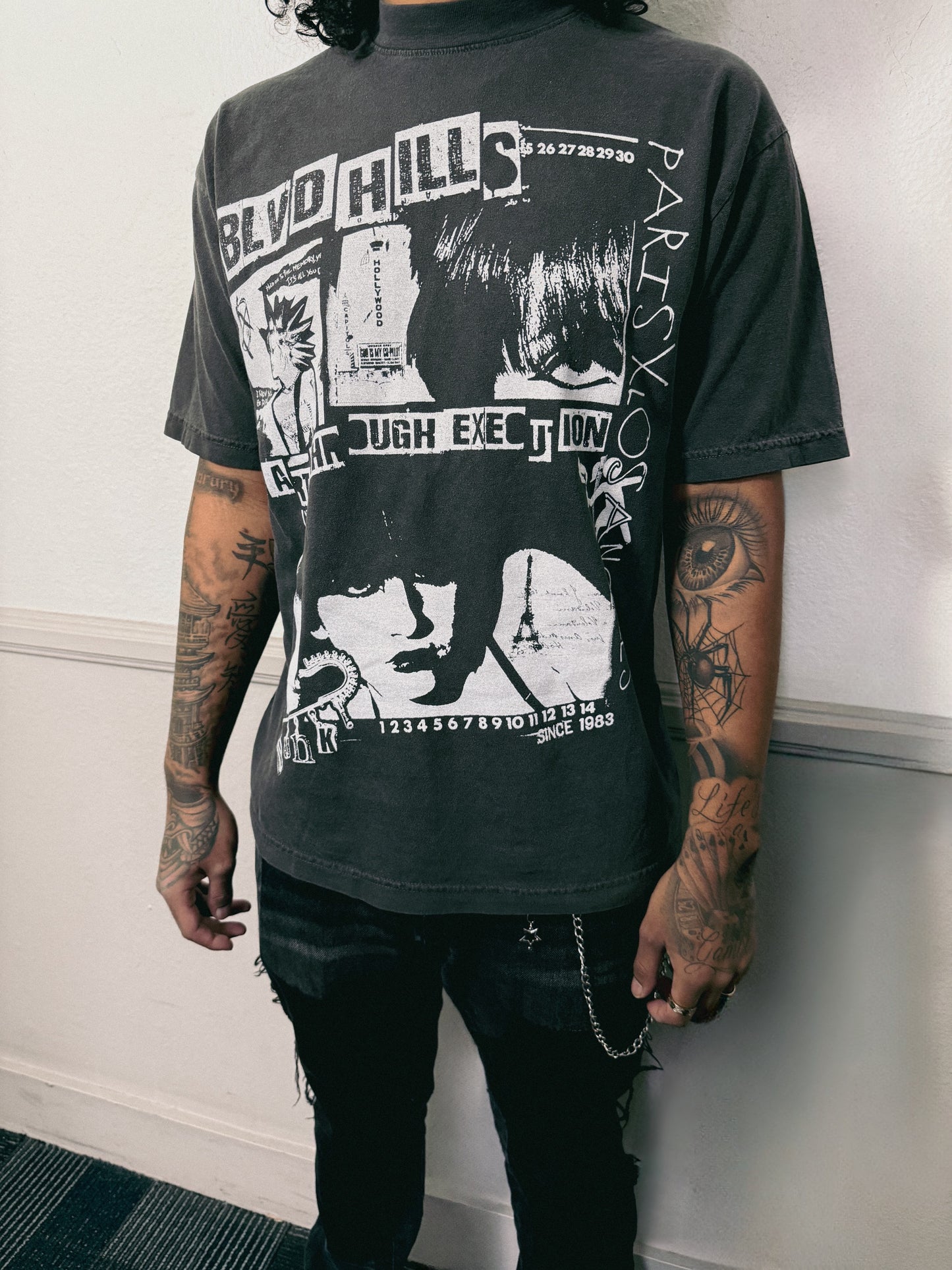 ART THROUGH EXECUTION TEE